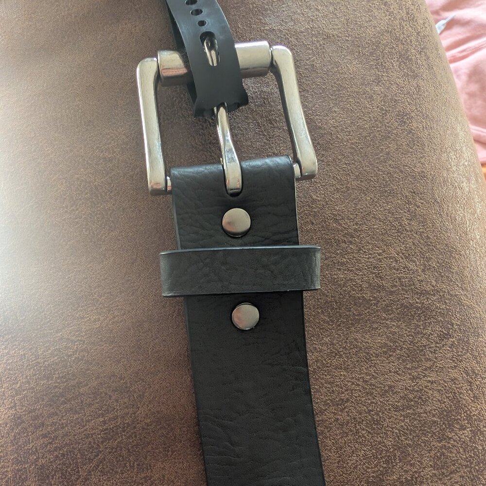 Men's Black Leather Belt Sz 42-44 (Mutual Weave Brand, NWT)